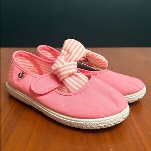 Victoria Marino Bow Slip On Shoe, size 28 (US 10)